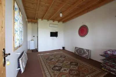 بومگردی عمارت گلسرا - واحد ۴