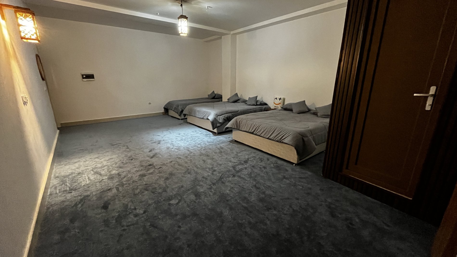 مجتمع اقامتگاهی دال - واحد پنج تخته 206