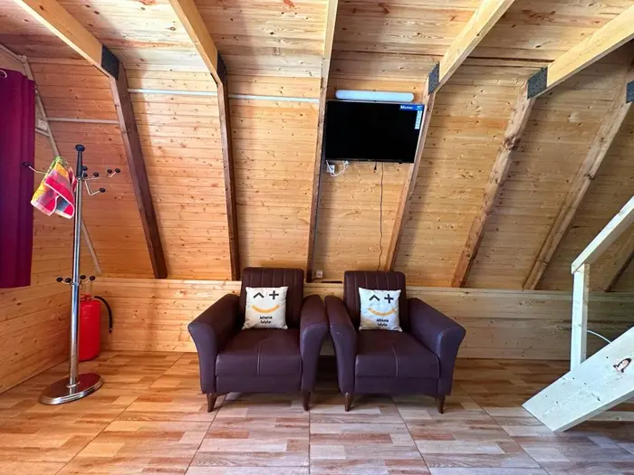 کلبه یک خوابه سوئیسی برکه ۳