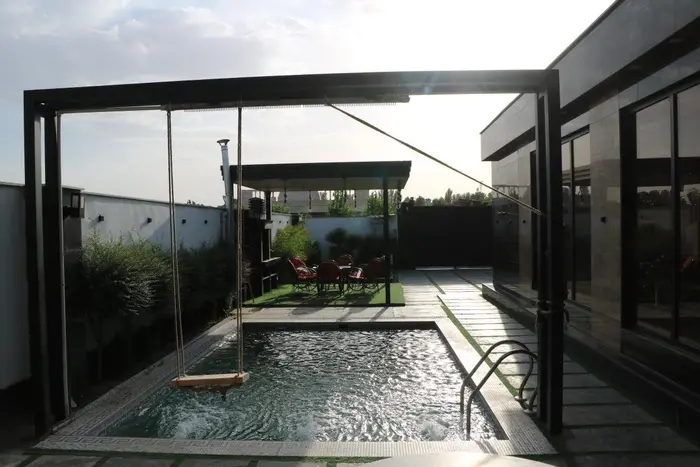 دوخوابه استخردار آبگرم آریا 1