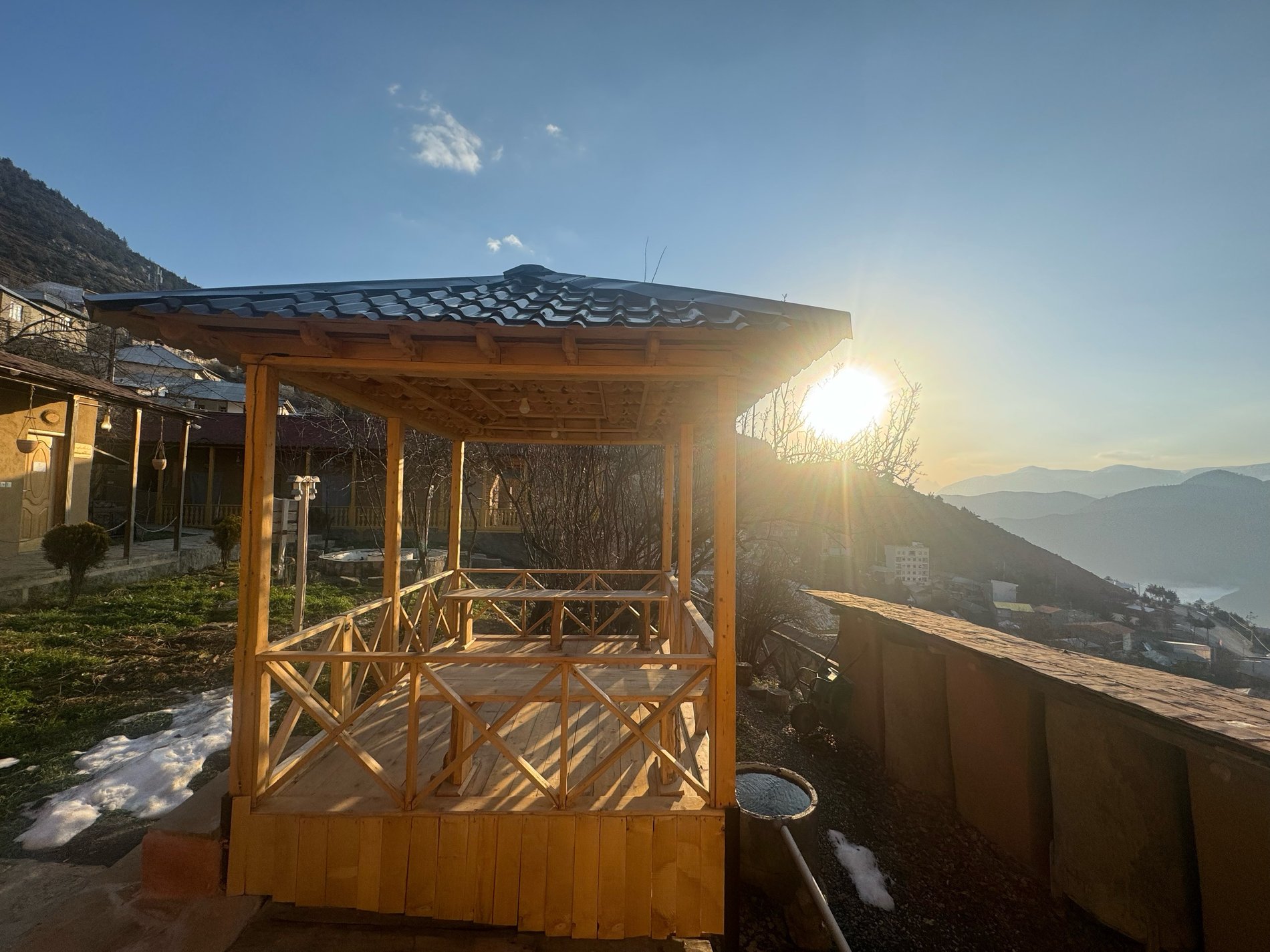 آشیانه عقاب - واحد آناهیتا