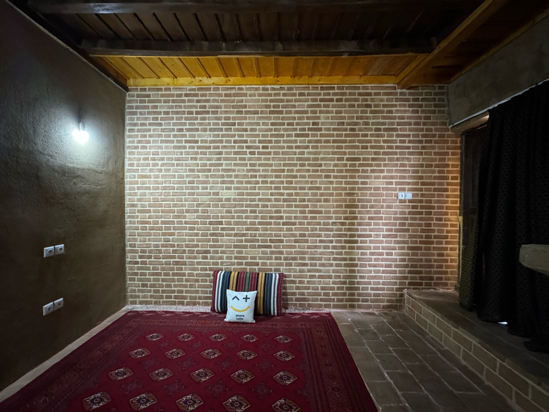 آشیانه عقاب - واحد آناهیتا