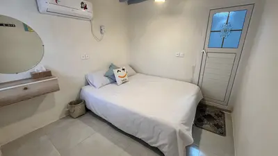 بومگردی گل ابریشم - واحد مُغ