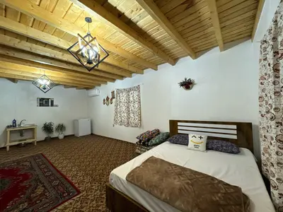 بومگردی دیل وا - واحد می جان