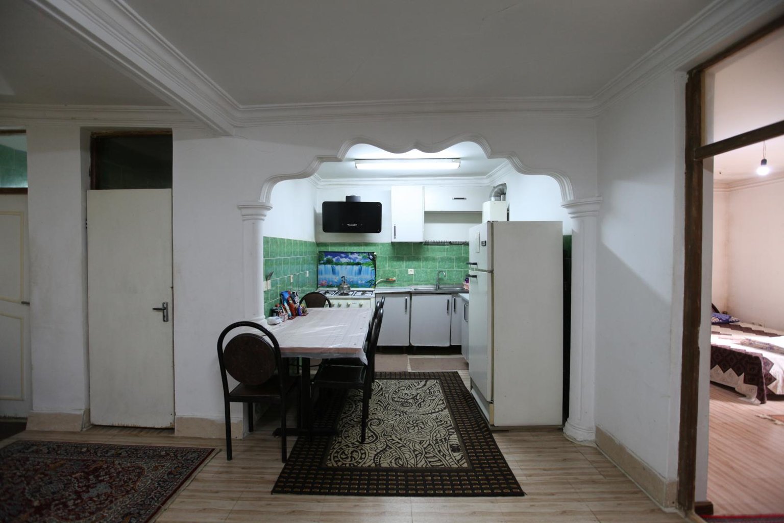 سه خوابه چوبی بومیت