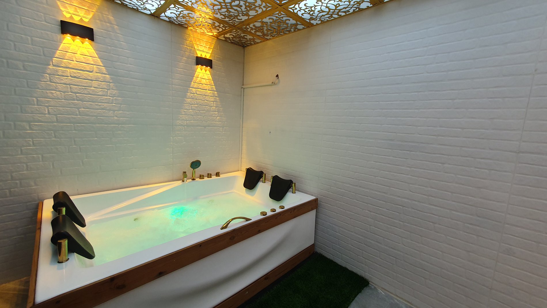 سوئیت فلت لوکس جکوزی دار فردوس 8