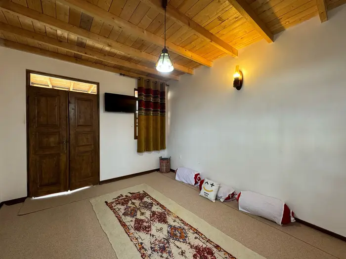 مروارید - واحد ماه خانم