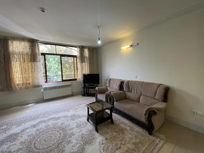 آپارتمان دوخوابه ارکان واحد 10 - سی و سه پل