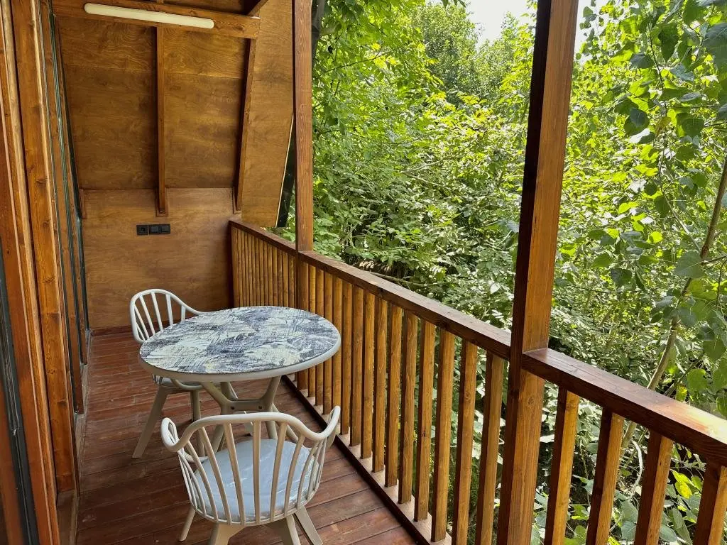 کلبه بامبو - واحد ۲