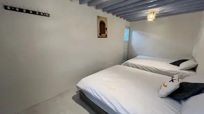 بومگردی گل ابریشم - واحد کِرَت