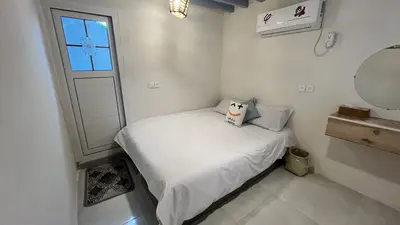 بومگردی گل ابریشم - واحد کِرَت