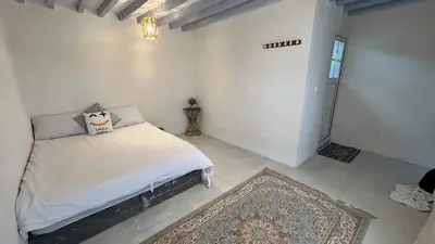 بومگردی گل ابریشم - واحد زیتون