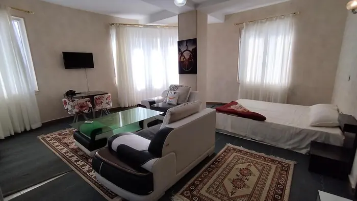 مجتمع اقامتگاهی یک خوابه تیران - واحد 202