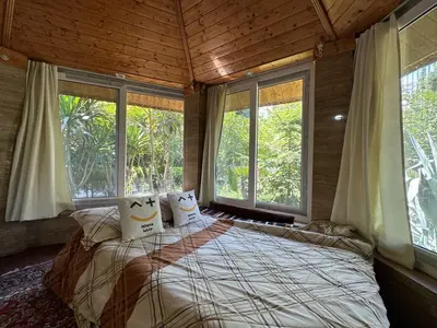 ویلا هفت خوابه استخردار آبگرم باغ خزر