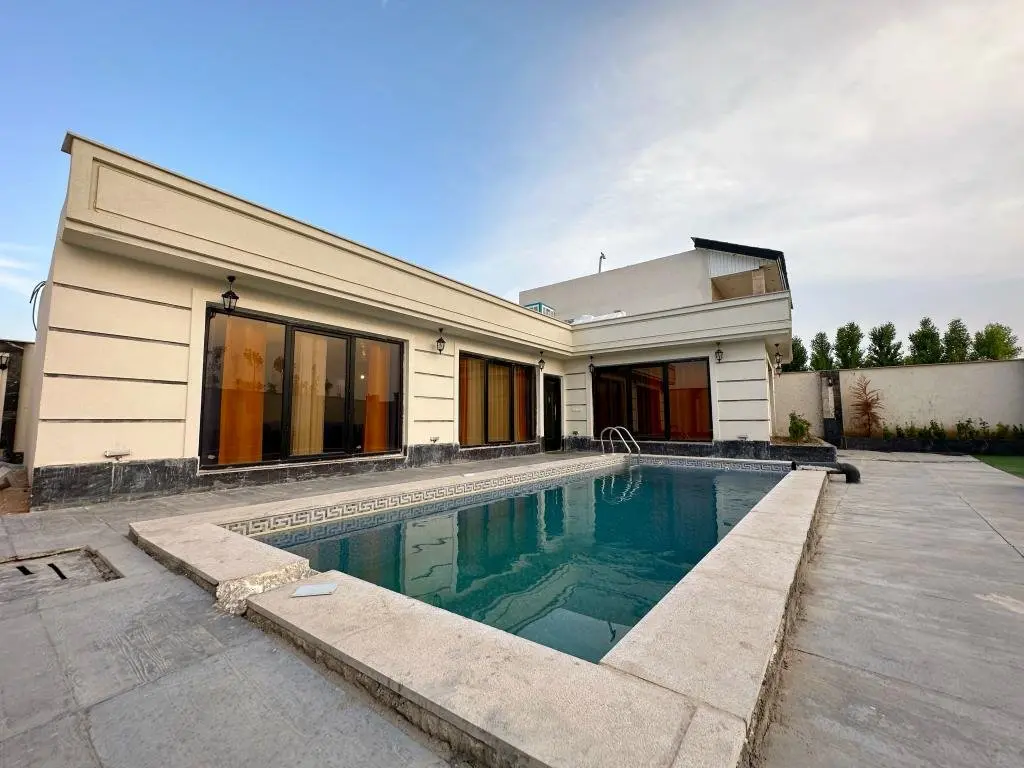 دوخوابه استخردار آبگرم لیانا