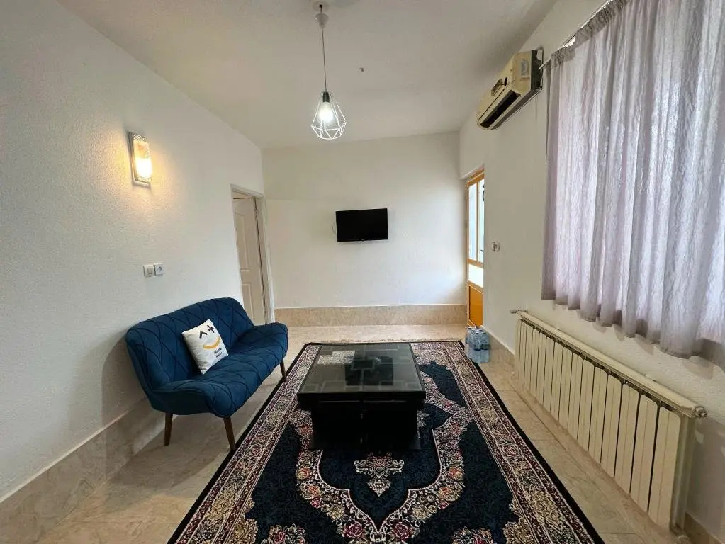 یک خوابه ساحلی زمرد