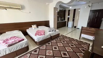 مسافرخانه محسن - واحد پنج تخته 106