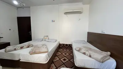 مسافرخانه محسن - واحد چهارتخته 101