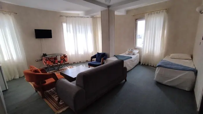 مجتمع اقامتگاهی یک خوابه تیران - واحد 302