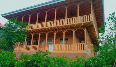 بومگردی دیل وا - واحد می جان