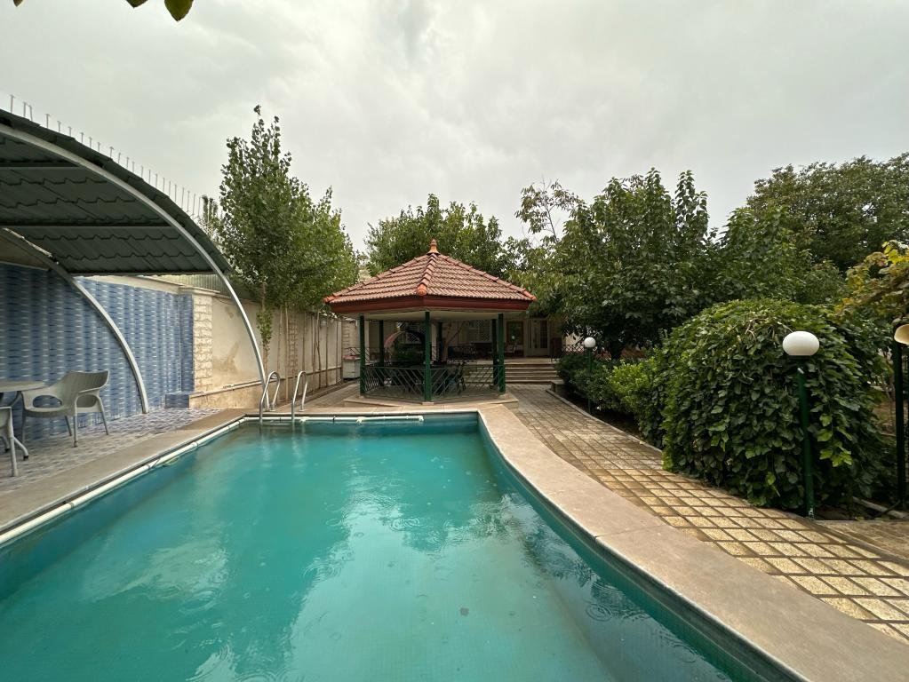 دوخوابه استخردار آفتاب گردان