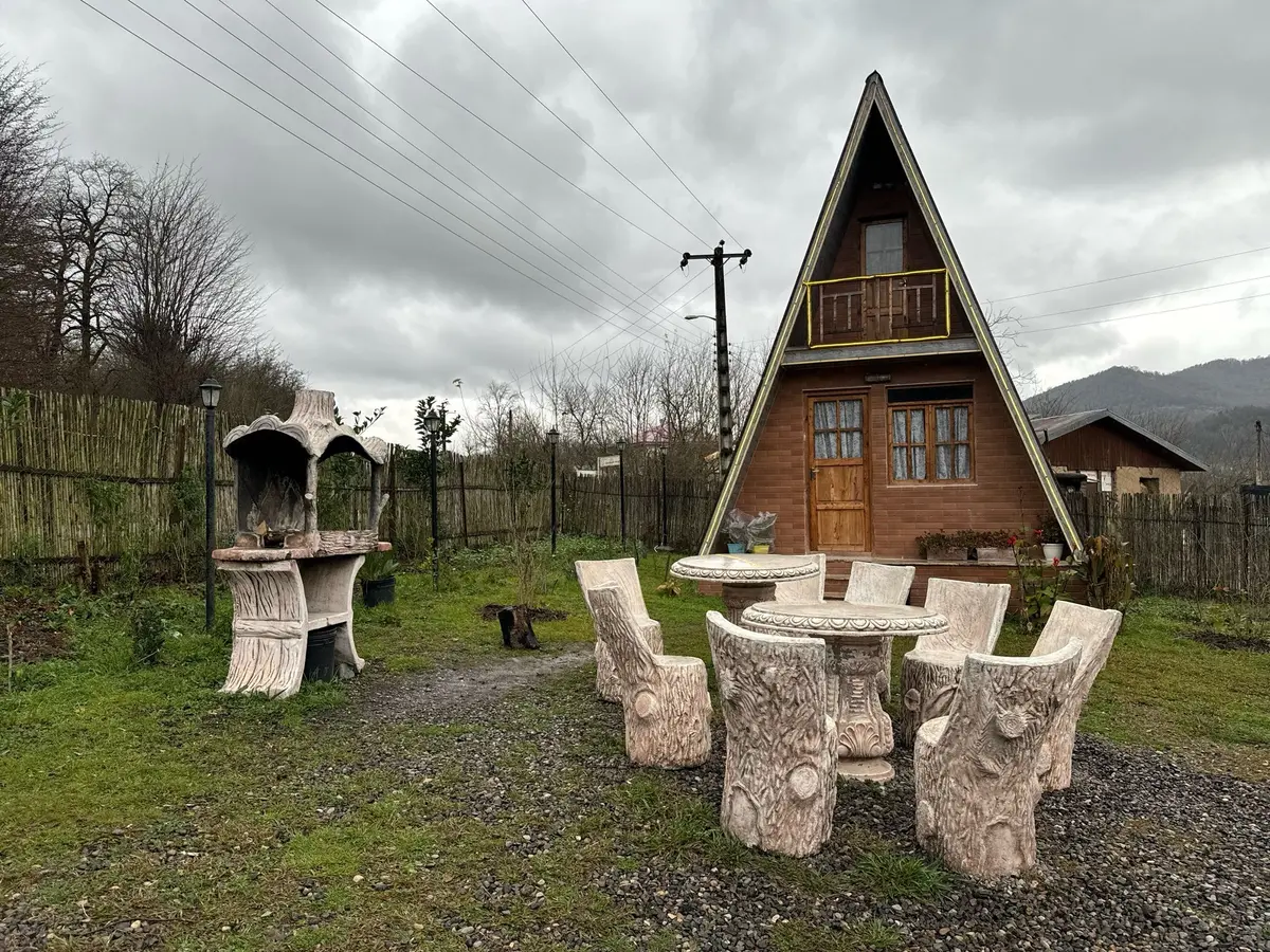 کلبه یک خوابه سوئیسی کوهپایه