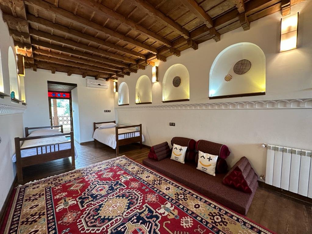 استارسو - واحد عمارت پرندگان پاپلی