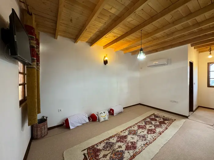 مروارید - واحد ماه خانم