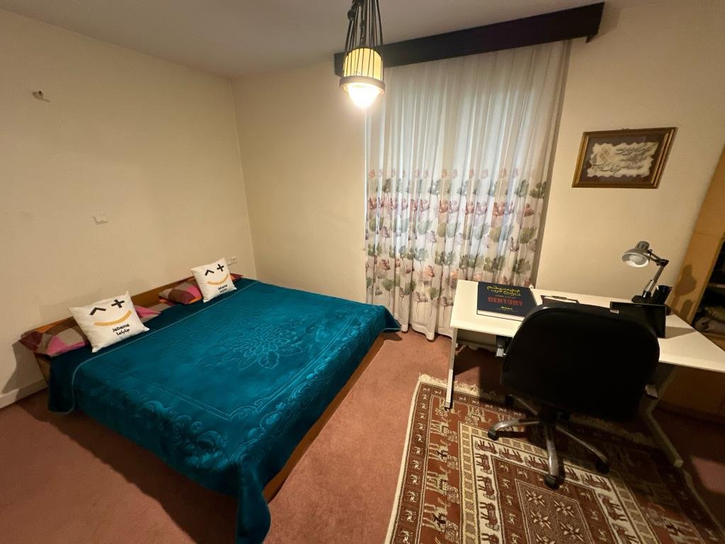 دوخوابه استخردار آفتاب گردان