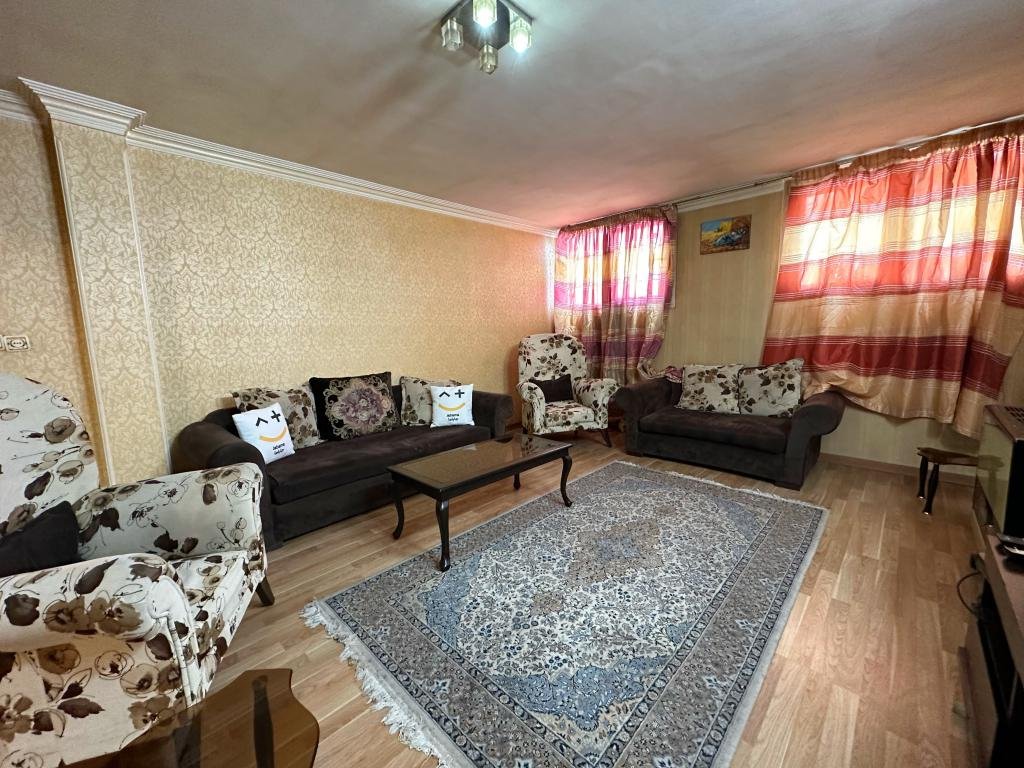 آپارتمان یک خوابه انوشیروان 1 پونک