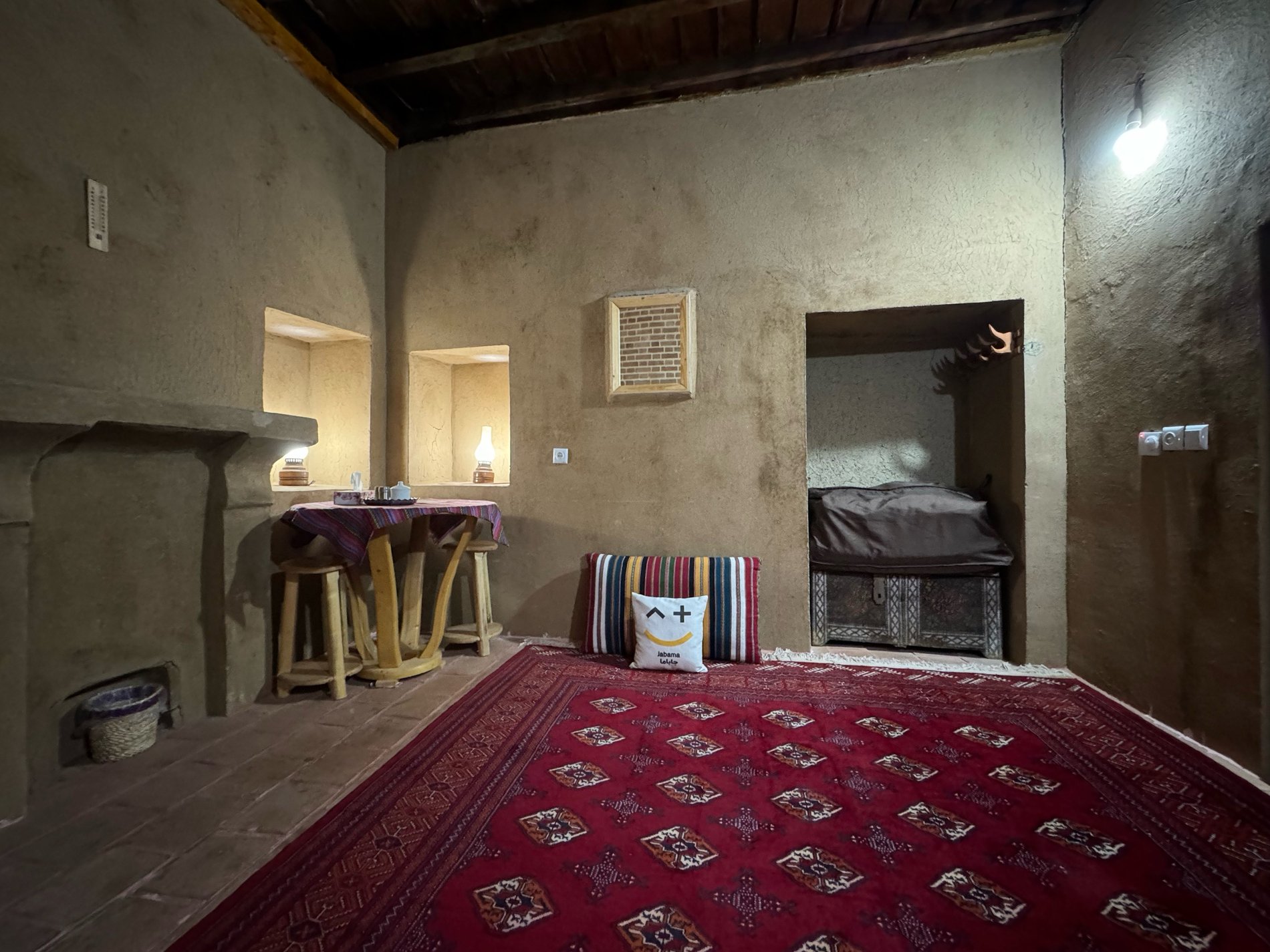 آشیانه عقاب - واحد آناهیتا