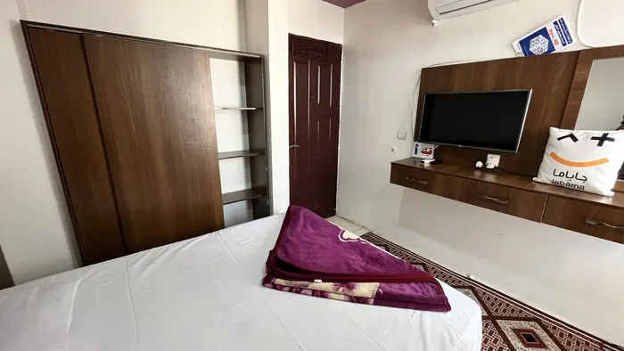 مسافرخانه محسن - واحد دوتخته 204
