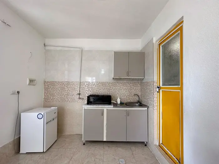 یک خوابه ساحلی زمرد