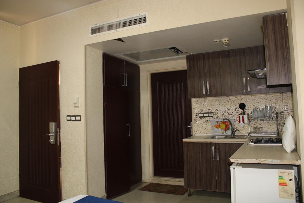 سوئیت ادمان - واحد سه تخته 102