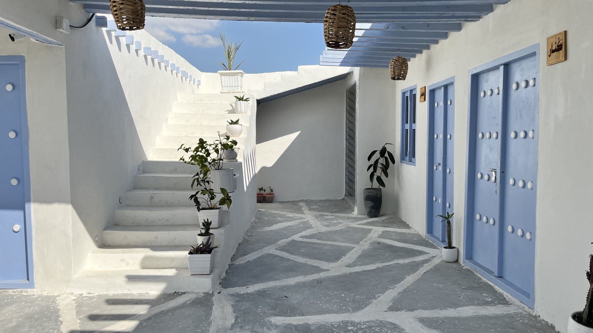 بومگردی گل ابریشم - واحد کِرَت