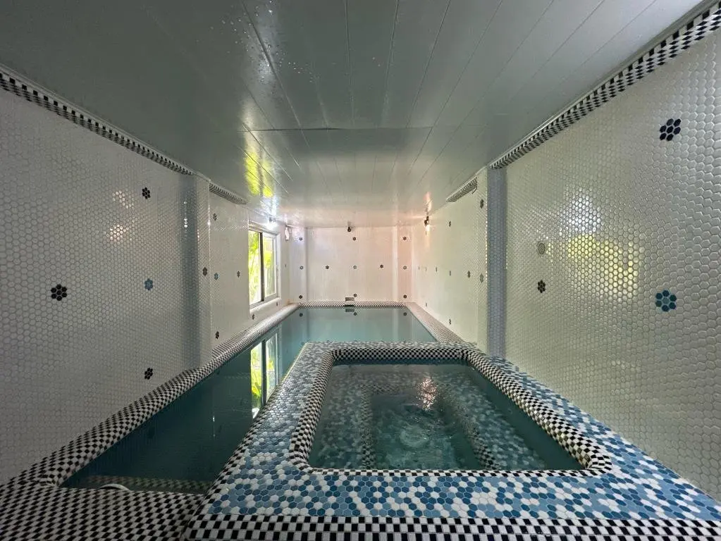 ویلا سه خوابه استخردار آبگرم بهار 4