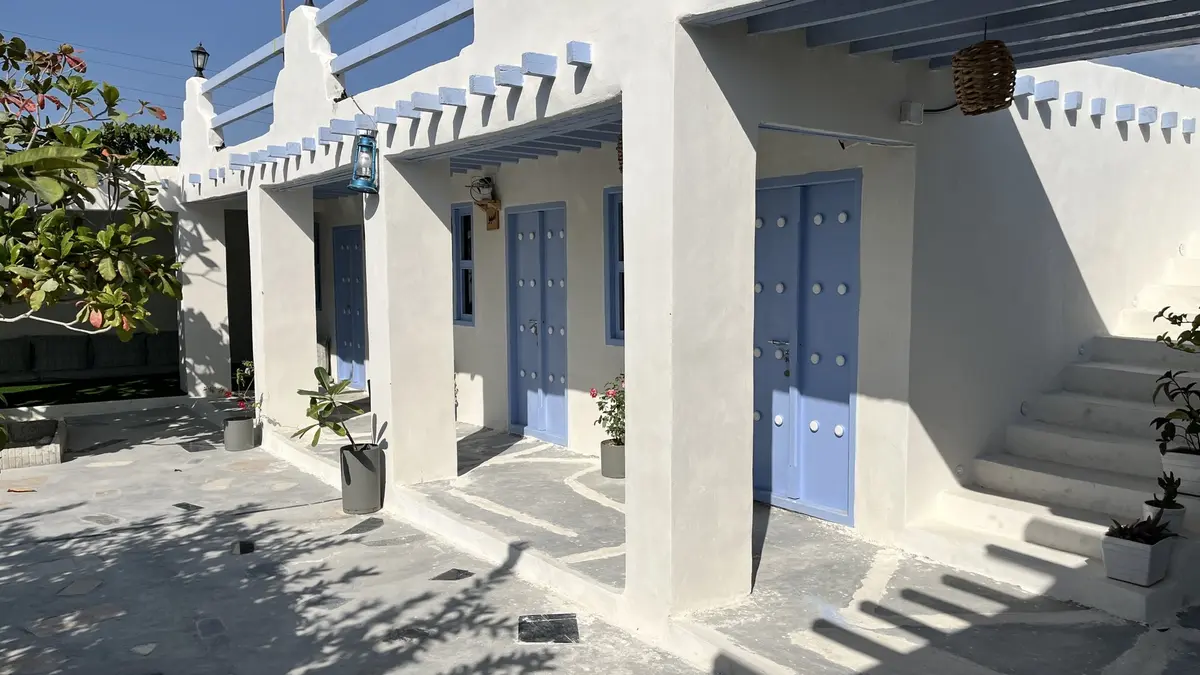 بوم گردی گل ابریشم - واحد کِرَت