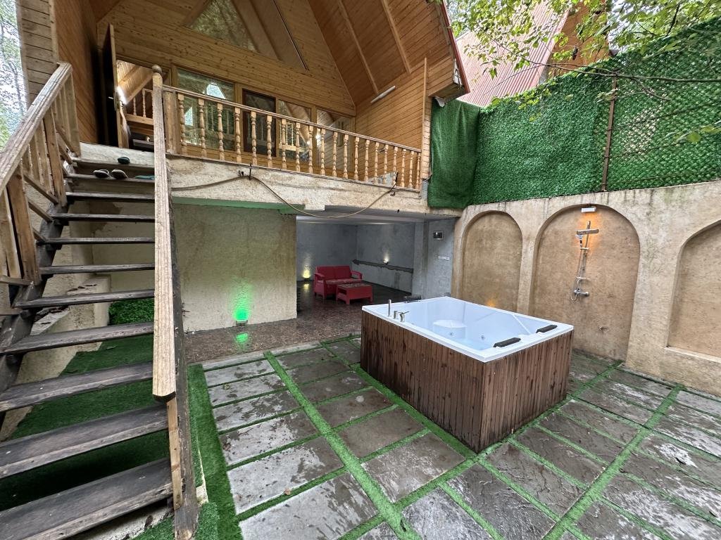 یک خوابه سوئیسی توسکا لفور