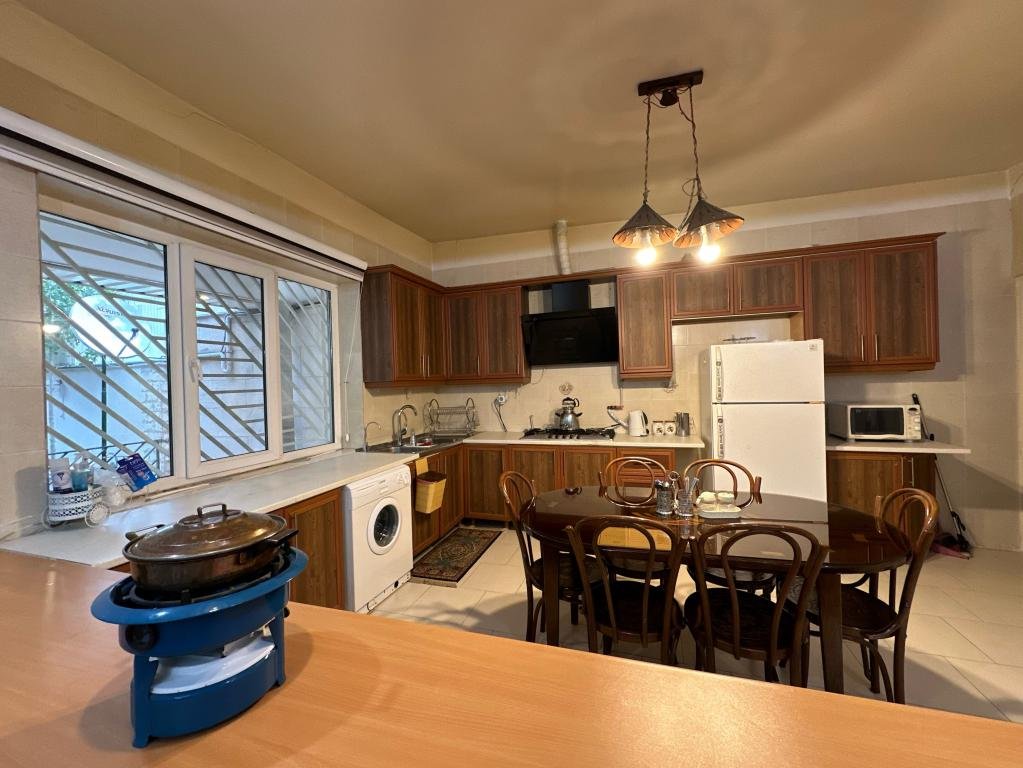 دوخوابه استخردار آفتاب گردان