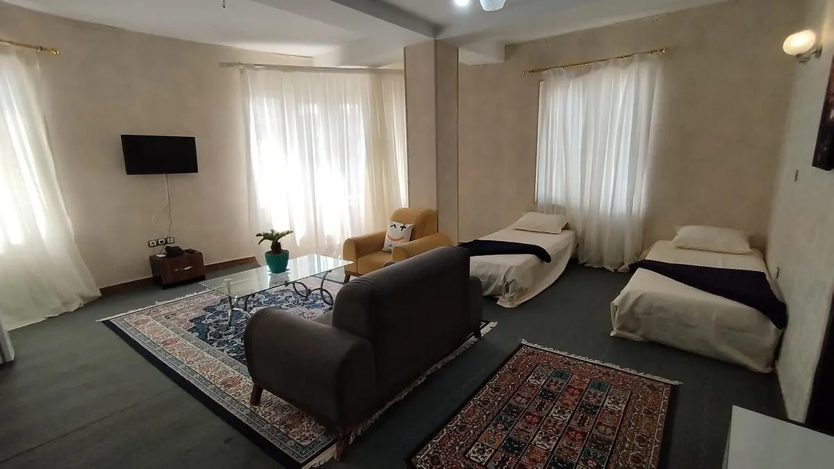 آپارتمان یک خوابه تیران واحد ۴۰۲