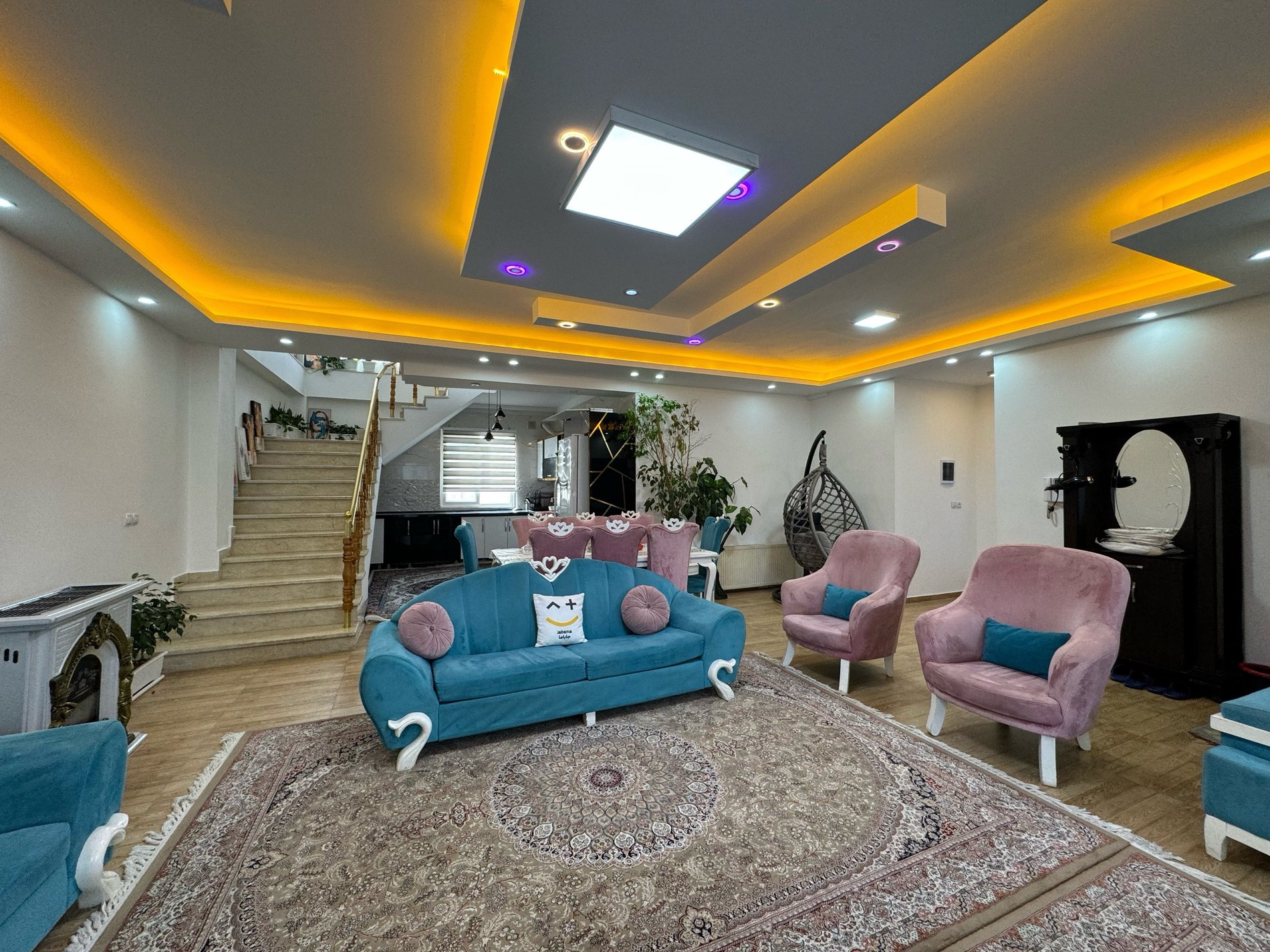 ویلا سه خوابه دوبلکس استخردار آبگرم حافظ