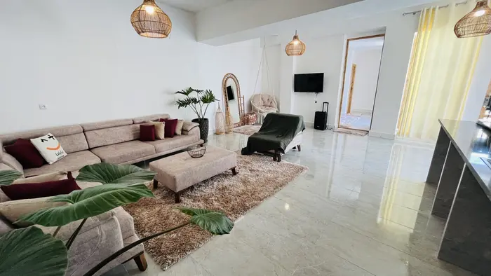 بوم گردی دلحمید - واحد vip