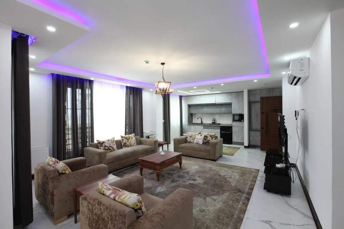 آپارتمان سه خوابه ساحلی روما