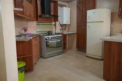 آپارتمان دوخوابه هجرت - واحد 107