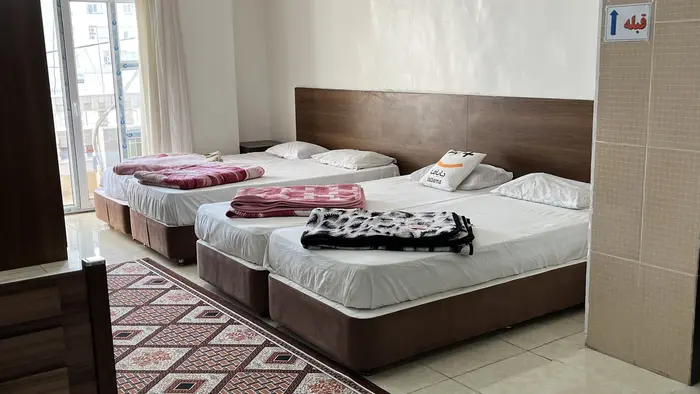 مسافرخانه محسن - واحد پنج تخته 106