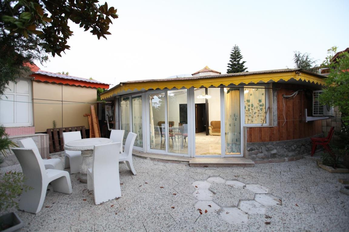 سه خوابه ساحلی سورنا ۱