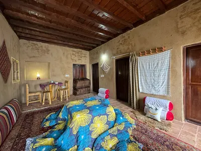 بومگردی آشیانه عقاب - واحد خان