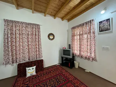 بومگردی طیبه جان - واحد 4