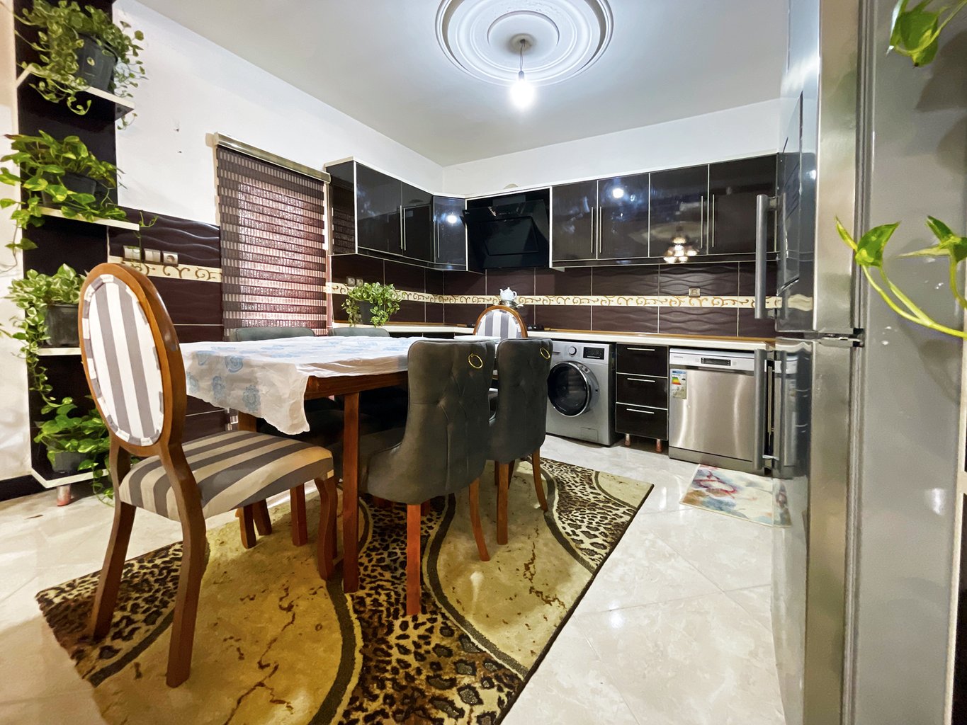 دوخوابه استخردار آبگرم حقیقت