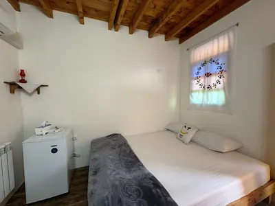 بومگردی سرای بابا شیخ علی - واحد بنفشه